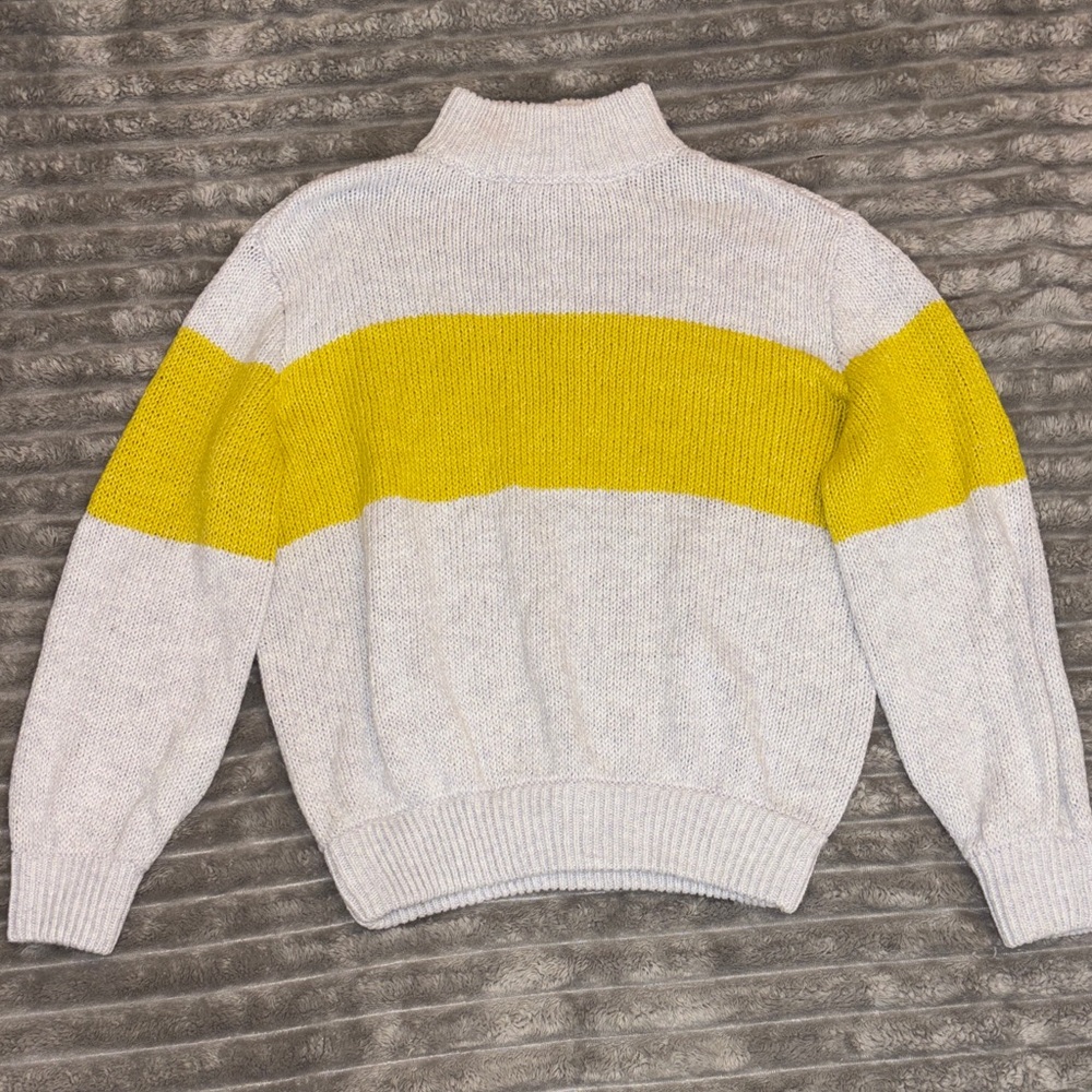 Aerie Yellow and White Knit Sweater